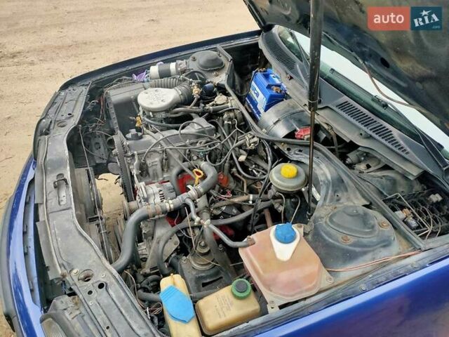 Синій Ауді 100, об'ємом двигуна 1.96 л та пробігом 200 тис. км за 1647 $, фото 5 на Automoto.ua