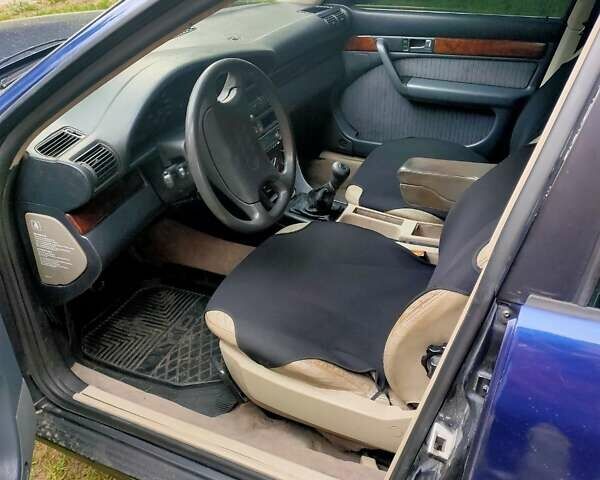Синій Ауді 100, об'ємом двигуна 1.96 л та пробігом 200 тис. км за 1647 $, фото 8 на Automoto.ua