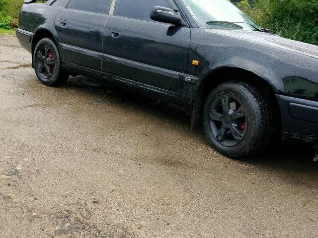 Синий Ауди 100, объемом двигателя 2 л и пробегом 368 тыс. км за 1800 $, фото 2 на Automoto.ua