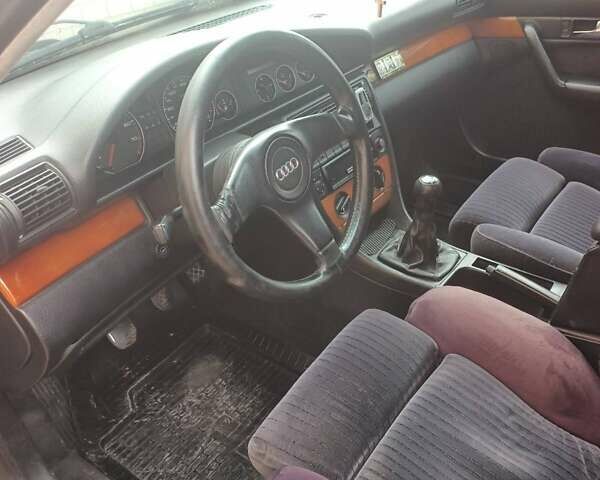Синий Ауди 100, объемом двигателя 2.8 л и пробегом 400 тыс. км за 3200 $, фото 6 на Automoto.ua