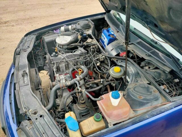 Синій Ауді 100, об'ємом двигуна 2 л та пробігом 200 тис. км за 1650 $, фото 5 на Automoto.ua