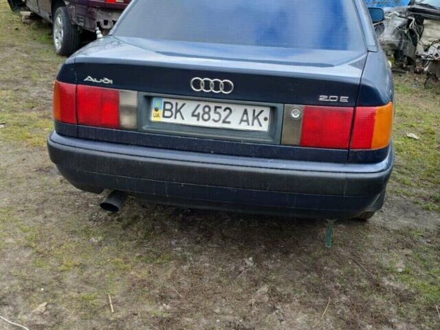 Синий Ауди 100, объемом двигателя 2 л и пробегом 300 тыс. км за 2000 $, фото 2 на Automoto.ua