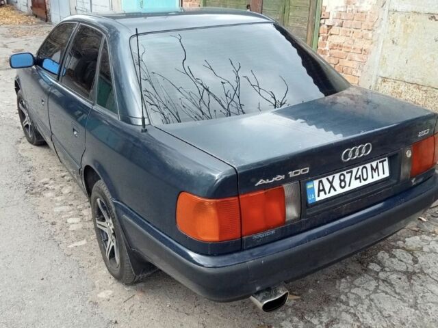 Синій Ауді 100, об'ємом двигуна 2 л та пробігом 300 тис. км за 2900 $, фото 3 на Automoto.ua