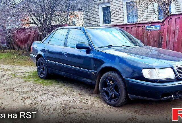 Синий Ауди 100, объемом двигателя 2.8 л и пробегом 388 тыс. км за 2000 $, фото 1 на Automoto.ua