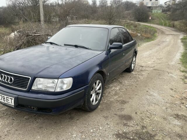Синий Ауди 100, объемом двигателя 2.6 л и пробегом 276 тыс. км за 2200 $, фото 1 на Automoto.ua