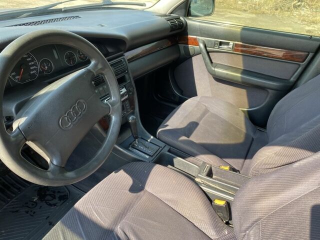 Синий Ауди 100, объемом двигателя 2.6 л и пробегом 400 тыс. км за 999 $, фото 6 на Automoto.ua