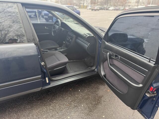 Синий Ауди 100, объемом двигателя 2 л и пробегом 264 тыс. км за 2500 $, фото 11 на Automoto.ua