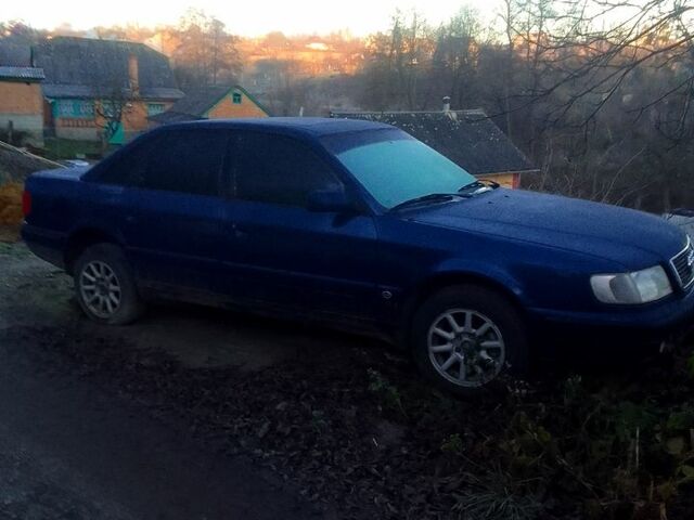 Синий Ауди 100, объемом двигателя 2.6 л и пробегом 0 тыс. км за 1000 $, фото 3 на Automoto.ua