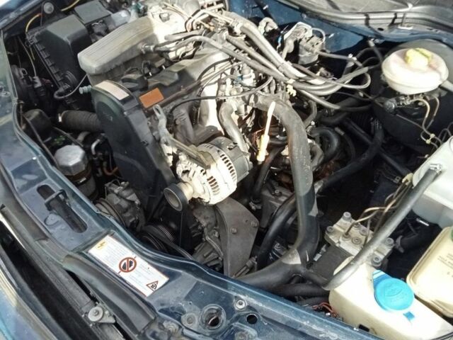 Синій Ауді 100, об'ємом двигуна 2 л та пробігом 300 тис. км за 2900 $, фото 6 на Automoto.ua