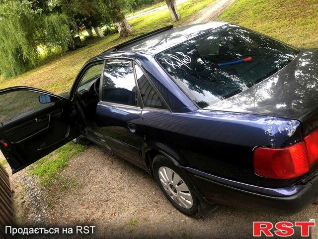 Синий Ауди 100, объемом двигателя 2.6 л и пробегом 400 тыс. км за 2800 $, фото 2 на Automoto.ua