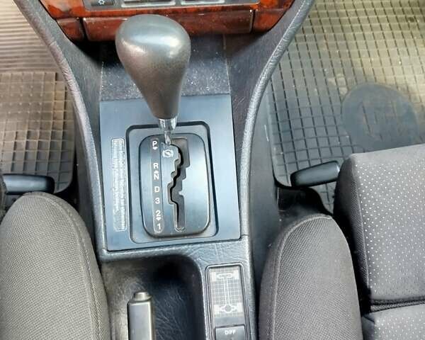 Синий Ауди 100, объемом двигателя 2.6 л и пробегом 353 тыс. км за 3200 $, фото 8 на Automoto.ua