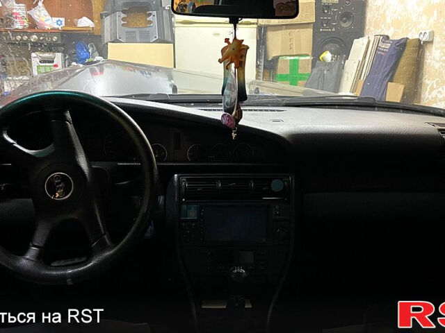 Синій Ауді 100, об'ємом двигуна 2.6 л та пробігом 0 тис. км за 1200 $, фото 6 на Automoto.ua