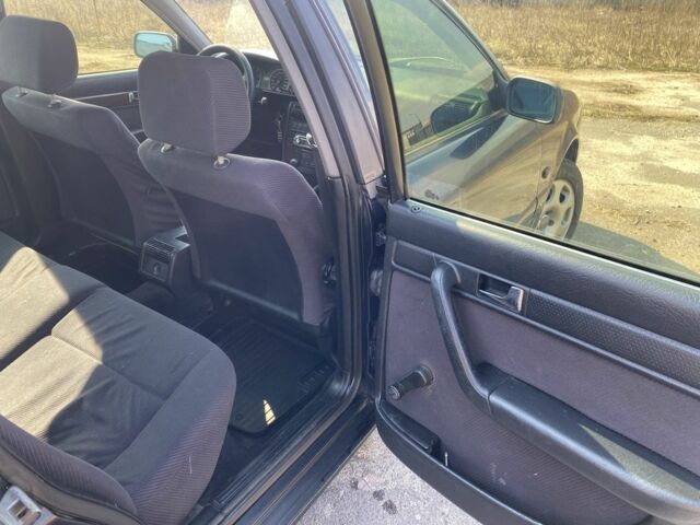 Синий Ауди 100, объемом двигателя 2.6 л и пробегом 400 тыс. км за 999 $, фото 11 на Automoto.ua