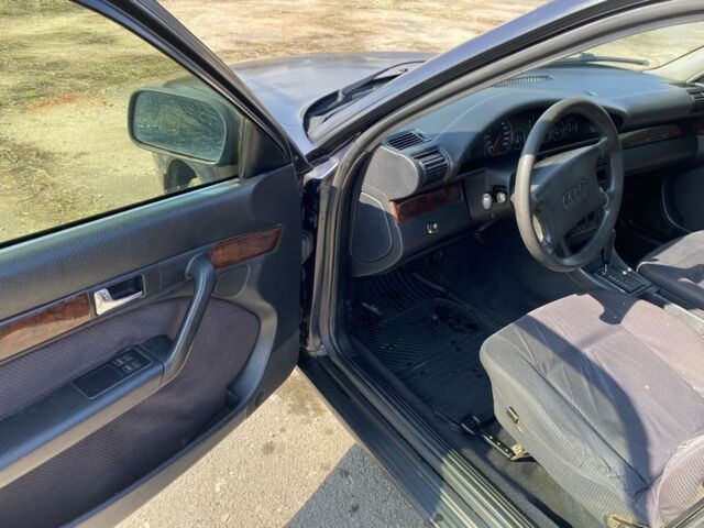 Синий Ауди 100, объемом двигателя 2.6 л и пробегом 400 тыс. км за 999 $, фото 7 на Automoto.ua