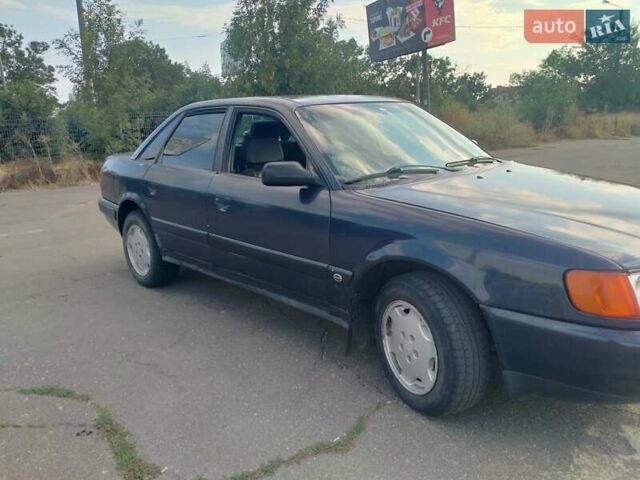 Синий Ауди 100, объемом двигателя 2.6 л и пробегом 350 тыс. км за 1900 $, фото 1 на Automoto.ua