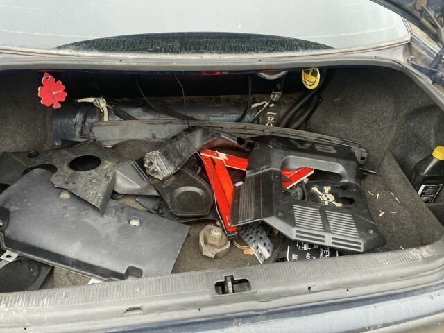 Синий Ауди 100, объемом двигателя 2.6 л и пробегом 276 тыс. км за 2200 $, фото 8 на Automoto.ua