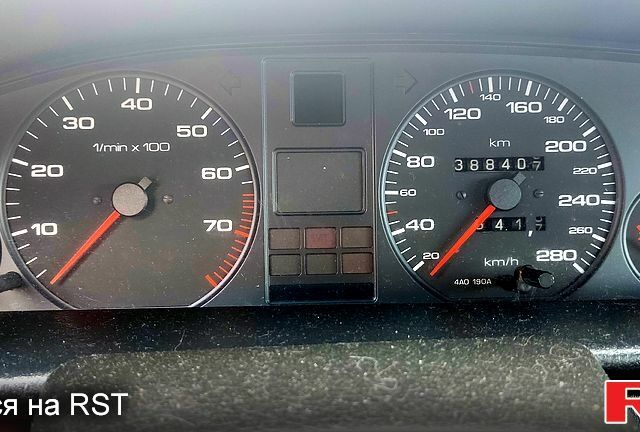 Синий Ауди 100, объемом двигателя 2.8 л и пробегом 388 тыс. км за 2000 $, фото 4 на Automoto.ua