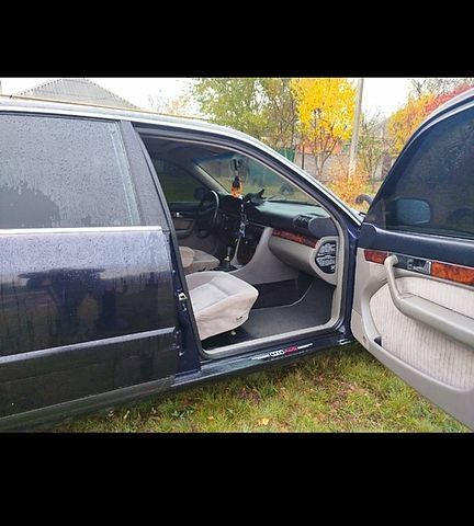 Синий Ауди 100, объемом двигателя 2.6 л и пробегом 0 тыс. км за 2350 $, фото 3 на Automoto.ua
