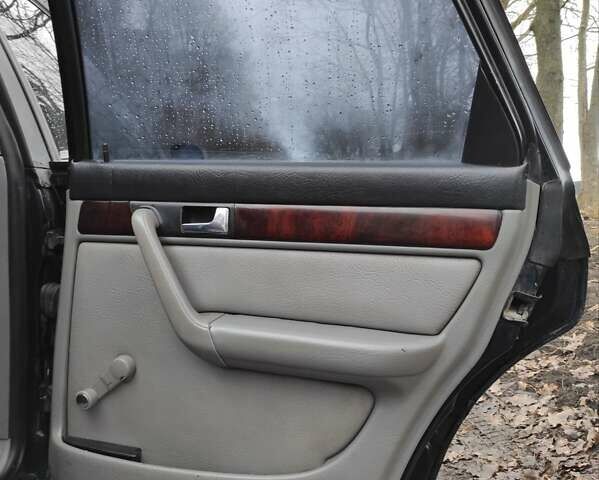 Синий Ауди 100, объемом двигателя 2.6 л и пробегом 391 тыс. км за 2099 $, фото 15 на Automoto.ua