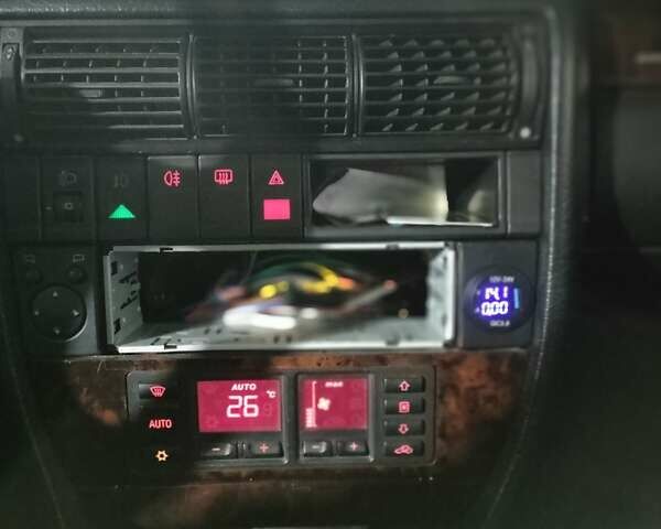 Синий Ауди 100, объемом двигателя 2.8 л и пробегом 445 тыс. км за 3600 $, фото 3 на Automoto.ua