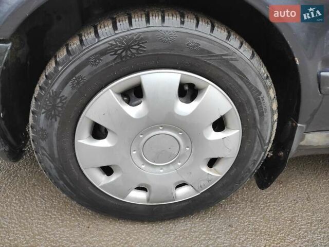 Синий Ауди 100, объемом двигателя 2.6 л и пробегом 391 тыс. км за 2099 $, фото 9 на Automoto.ua