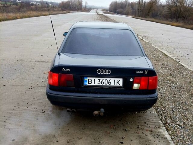 Синий Ауди 100, объемом двигателя 2.6 л и пробегом 350 тыс. км за 1900 $, фото 1 на Automoto.ua