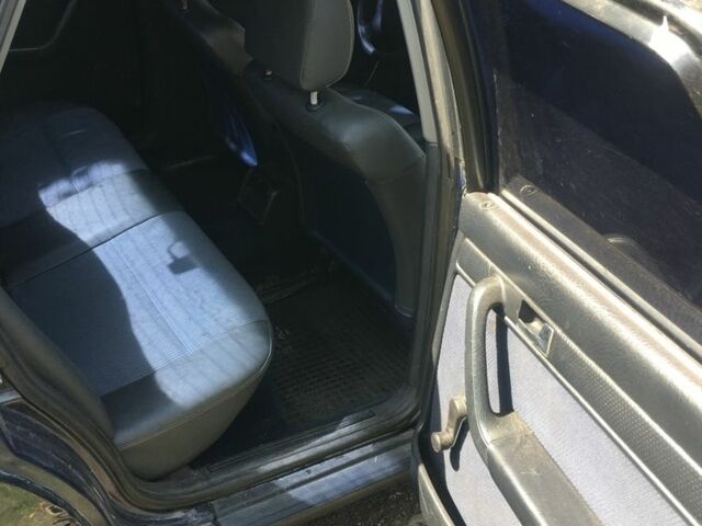 Синий Ауди 100, объемом двигателя 2 л и пробегом 900 тыс. км за 2000 $, фото 6 на Automoto.ua