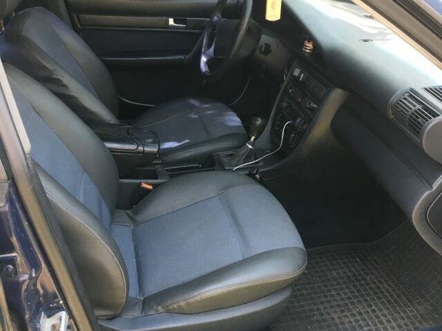 Синий Ауди 100, объемом двигателя 2 л и пробегом 900 тыс. км за 2000 $, фото 5 на Automoto.ua