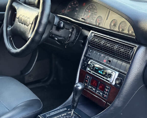 Синий Ауди 100, объемом двигателя 2.6 л и пробегом 356 тыс. км за 3300 $, фото 16 на Automoto.ua