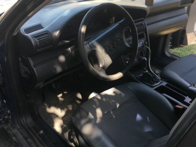 Синий Ауди 100, объемом двигателя 2 л и пробегом 900 тыс. км за 2000 $, фото 9 на Automoto.ua