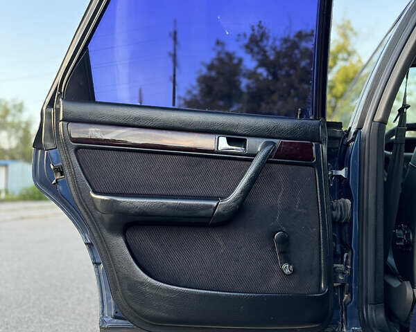 Синий Ауди 100, объемом двигателя 2.6 л и пробегом 356 тыс. км за 3300 $, фото 24 на Automoto.ua