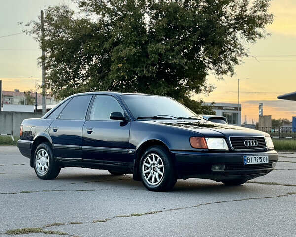 Синий Ауди 100, объемом двигателя 2.6 л и пробегом 356 тыс. км за 3300 $, фото 3 на Automoto.ua
