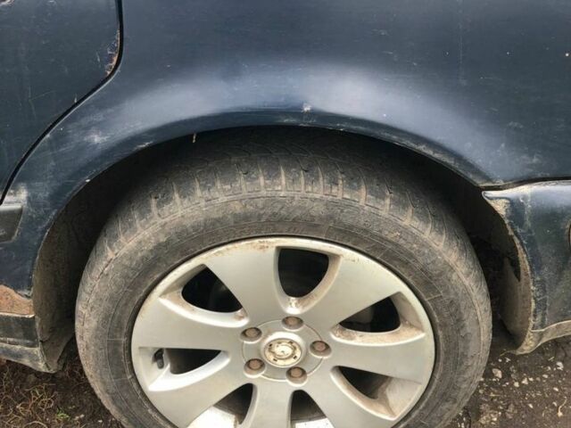 Синий Ауди 100, объемом двигателя 2.3 л и пробегом 300 тыс. км за 1070 $, фото 7 на Automoto.ua