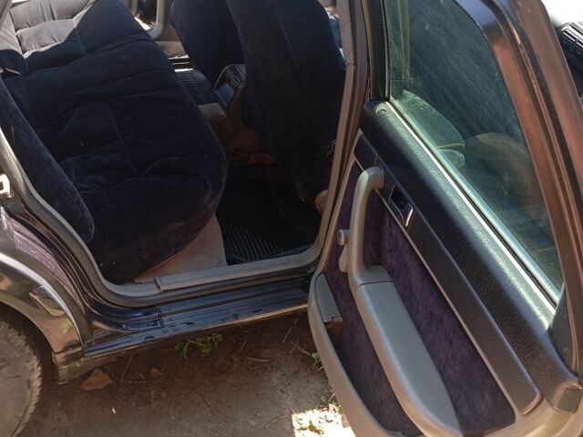 Синий Ауди 100, объемом двигателя 2.6 л и пробегом 400 тыс. км за 2500 $, фото 7 на Automoto.ua