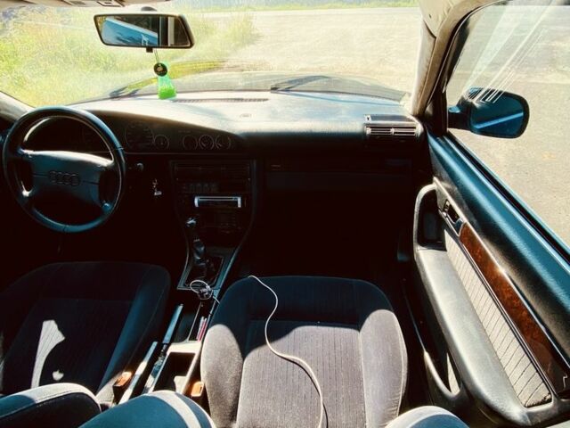 Синий Ауди 100, объемом двигателя 2.6 л и пробегом 500 тыс. км за 2300 $, фото 9 на Automoto.ua