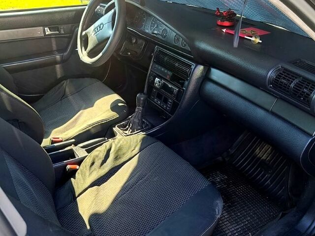 Синий Ауди 100, объемом двигателя 2.6 л и пробегом 314 тыс. км за 4000 $, фото 6 на Automoto.ua