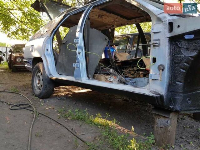 Ауди 100 1985 в Виннице на Automoto.ua Синий Ауди 100, объемом двигателя 2 л и пробегом 366 тыс. км за 3899 $, фото 8 на Automoto.ua