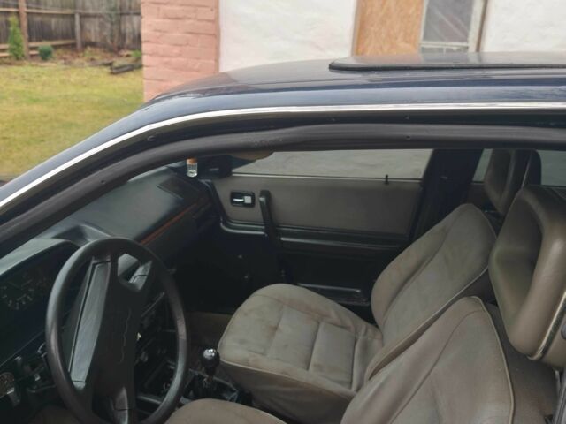 Синий Ауди 100, объемом двигателя 2.3 л и пробегом 1000 тыс. км за 1181 $, фото 9 на Automoto.ua