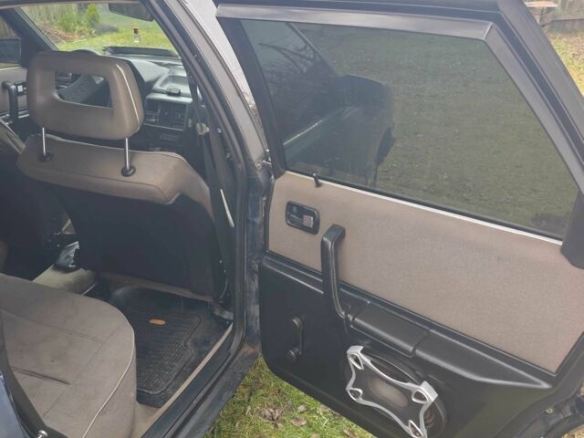 Синий Ауди 100, объемом двигателя 2.3 л и пробегом 1000 тыс. км за 1181 $, фото 12 на Automoto.ua