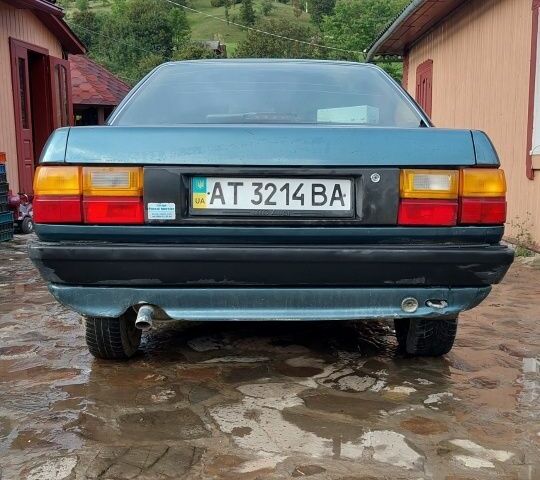 Синий Ауди 100, объемом двигателя 2 л и пробегом 500 тыс. км за 1000 $, фото 2 на Automoto.ua
