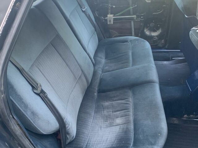 Синий Ауди 100, объемом двигателя 2.3 л и пробегом 358 тыс. км за 700 $, фото 16 на Automoto.ua