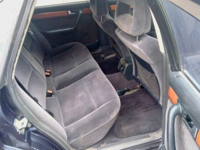 Синій Ауді 100, об'ємом двигуна 2.2 л та пробігом 300 тис. км за 1700 $, фото 2 на Automoto.ua