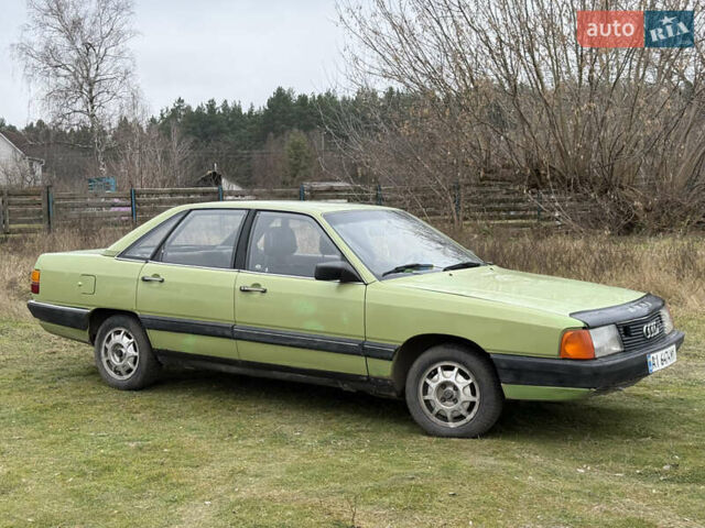 Зеленый Ауди 100, объемом двигателя 2.1 л и пробегом 280 тыс. км за 1400 $, фото 5 на Automoto.ua