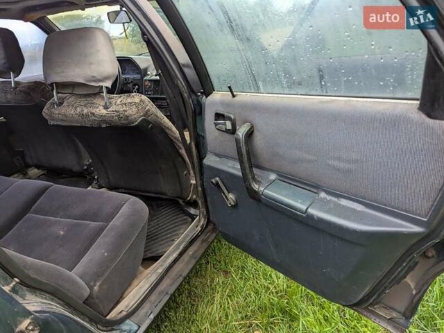 Зеленый Ауди 100, объемом двигателя 1.97 л и пробегом 370 тыс. км за 1150 $, фото 5 на Automoto.ua
