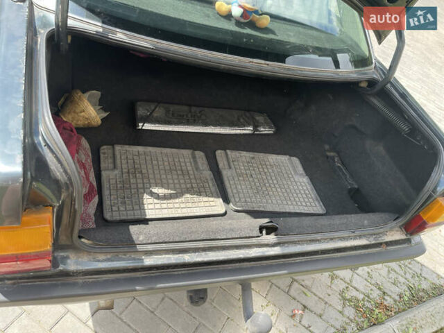 Зелений Ауді 100, об'ємом двигуна 2.2 л та пробігом 357 тис. км за 1400 $, фото 15 на Automoto.ua