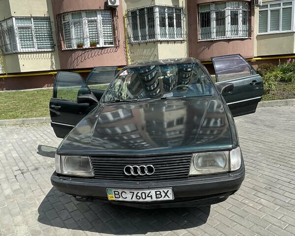 Зелений Ауді 100, об'ємом двигуна 2.2 л та пробігом 357 тис. км за 1400 $, фото 3 на Automoto.ua
