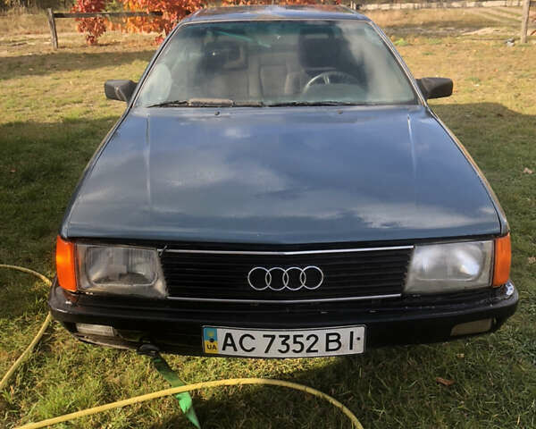 Зеленый Ауди 100, объемом двигателя 2 л и пробегом 333 тыс. км за 750 $, фото 1 на Automoto.ua