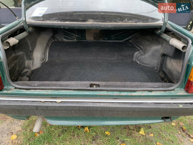Зеленый Ауди 100, объемом двигателя 1.78 л и пробегом 338 тыс. км за 1500 $, фото 7 на Automoto.ua