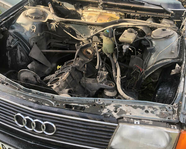 Зеленый Ауди 100, объемом двигателя 2 л и пробегом 333 тыс. км за 750 $, фото 7 на Automoto.ua