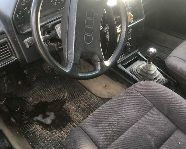 Зеленый Ауди 100, объемом двигателя 2 л и пробегом 333 тыс. км за 750 $, фото 6 на Automoto.ua